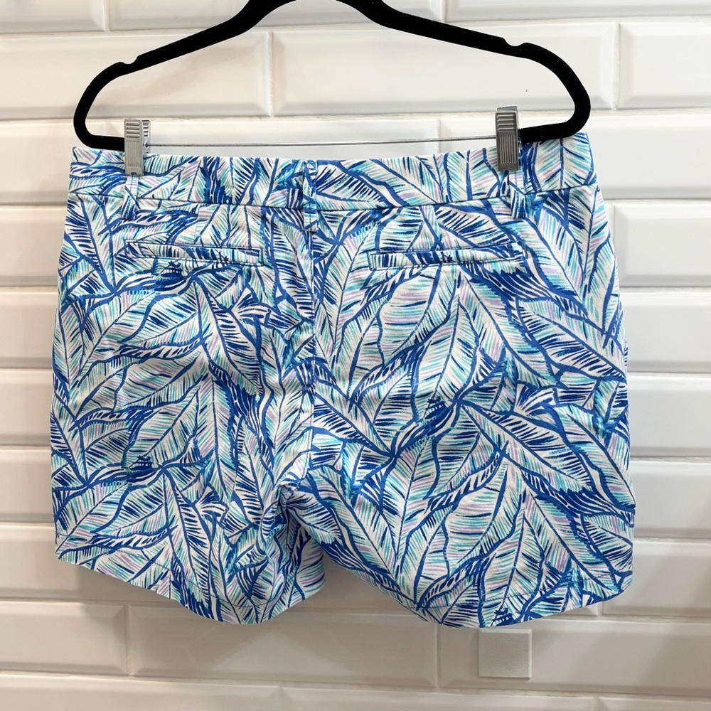 Lilly Pulitzer Women's Jayne Stretch Short, 7” Inseam, 12 - Picture 3 of 8